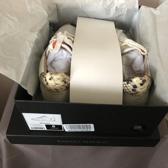 Banana Republic Women's Sporty Sneakers - Picture 3 of 9